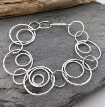 Eccentric circles silver chain bracelet - Image 2