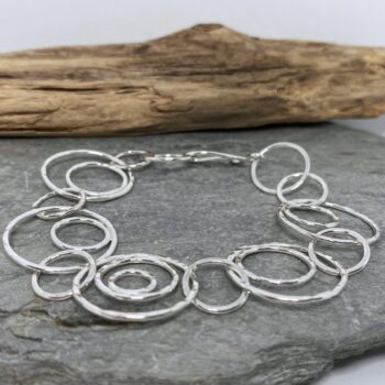 Eccentric circles silver chain bracelet - Image 3