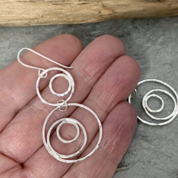 Two section dangly circles earrings made from sparkly hammered silver - Image 3