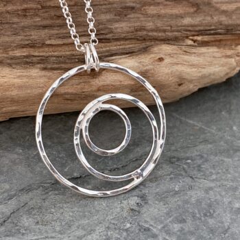 Eccentric circles pendant - Image 3