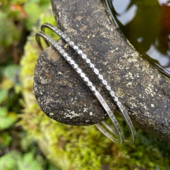 Sterling silver oval bangle with carved pattern - Image 2