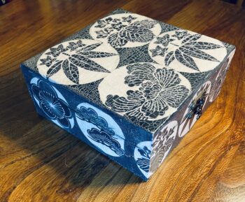 Japanese Furoshiki Découpage Wooden box - Image 3