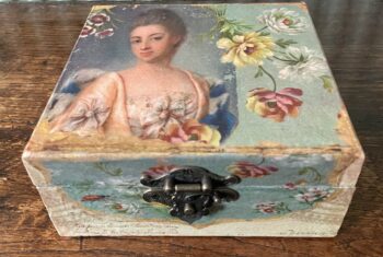 Rococo French Decoupage Jewellery Box - Image 2