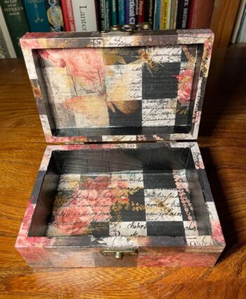 Decoupage Jewellery box 'Royal Bee' - Image 5