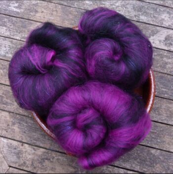 Hand Carded Fibre Batts for Spinning - Magnolia Nigra - Image 2