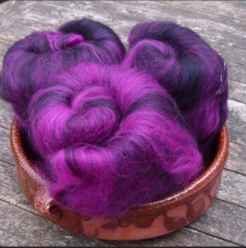 Hand Carded Fibre Batts for Spinning - Magnolia Nigra - Image 3