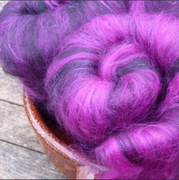 Hand Carded Fibre Batts for Spinning - Magnolia Nigra - Image 4