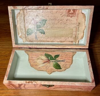 Magnolia Old Letter decoupaged jewellery box - Image 5