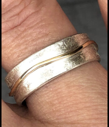 Gold Wave Ring - Image 4