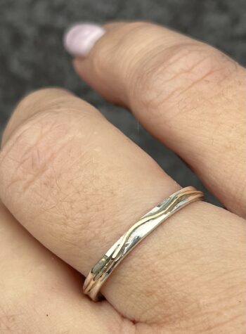 Gold Wave Ring - Image 3