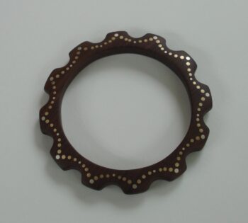 Rosewood and twelve sided silver and gold geometric inlaid cog bangle - Image 2