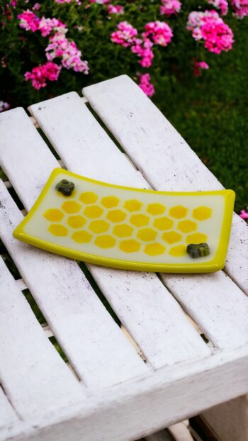 Honeycomb and bee fused glass trinket dish - rectangular - Image 2