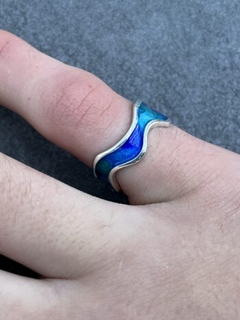 Enamel Wave Ring - Image 5