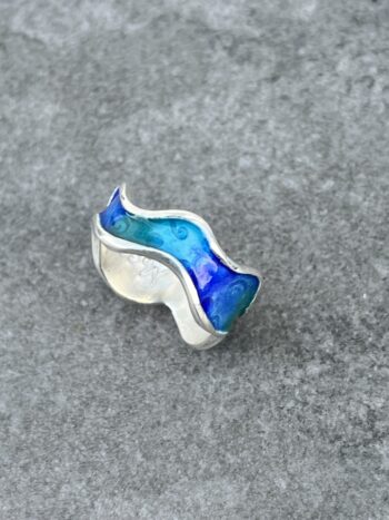 Enamel Wave Ring