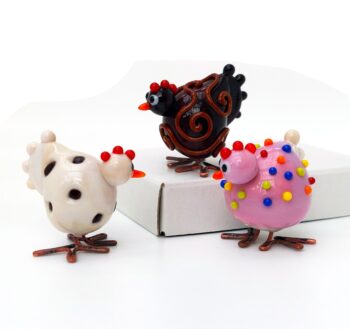 glass miniature chickens trio collectables easter decoration miniature figurines farm animals livestock chick poultry feather confetti