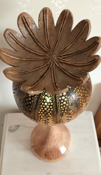 'Poppy Seed Head' Gourd Lamp - Image 4