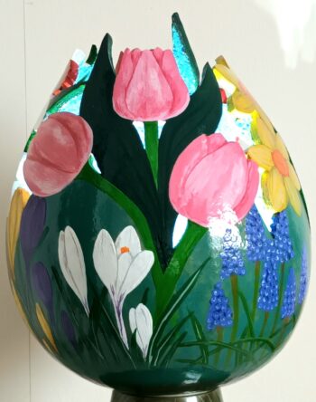 'Spring Flowers' Gourd Lamp - Image 3