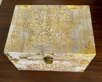 Distressed Découpage Jewellery box