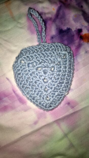 Crochet pouch / pocket blue and white heart - Image 2