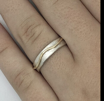 Gold Wave Silver Ring - Image 2