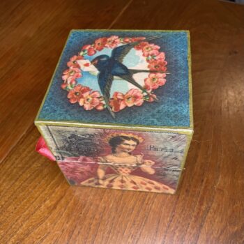 Cube Jewellery box - Image 2