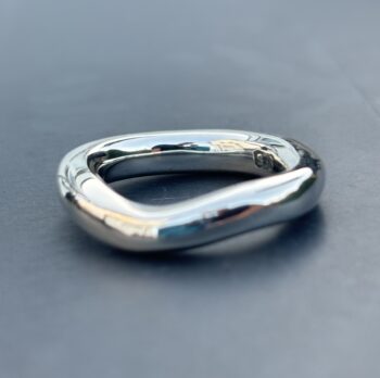 Chunky Silver Wave Ring - Image 2