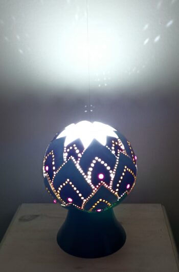 'Waterlily' Gourd Lamp - Image 3