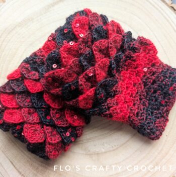 Dragon Scale Fingerless Gloves - Goth - Image 5