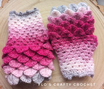 Dragon Scale Fingerless Gloves - Pink - Image 3