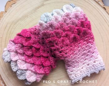 Dragon Scale Fingerless Gloves - Pink - Image 4